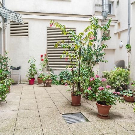 Apart Merryland Paris Chatelet Eksteriør billede
