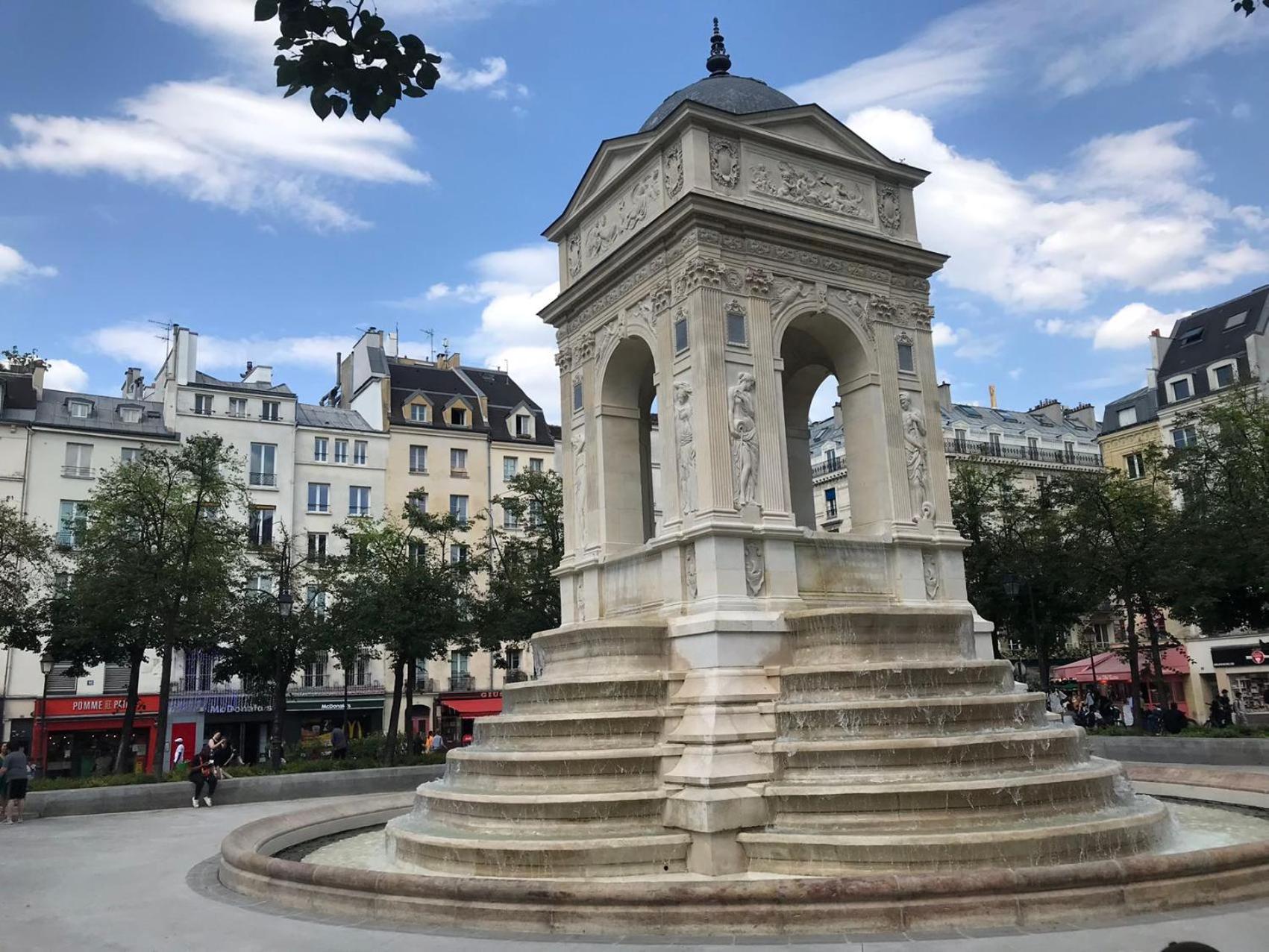 Apart Merryland Paris Chatelet Eksteriør billede